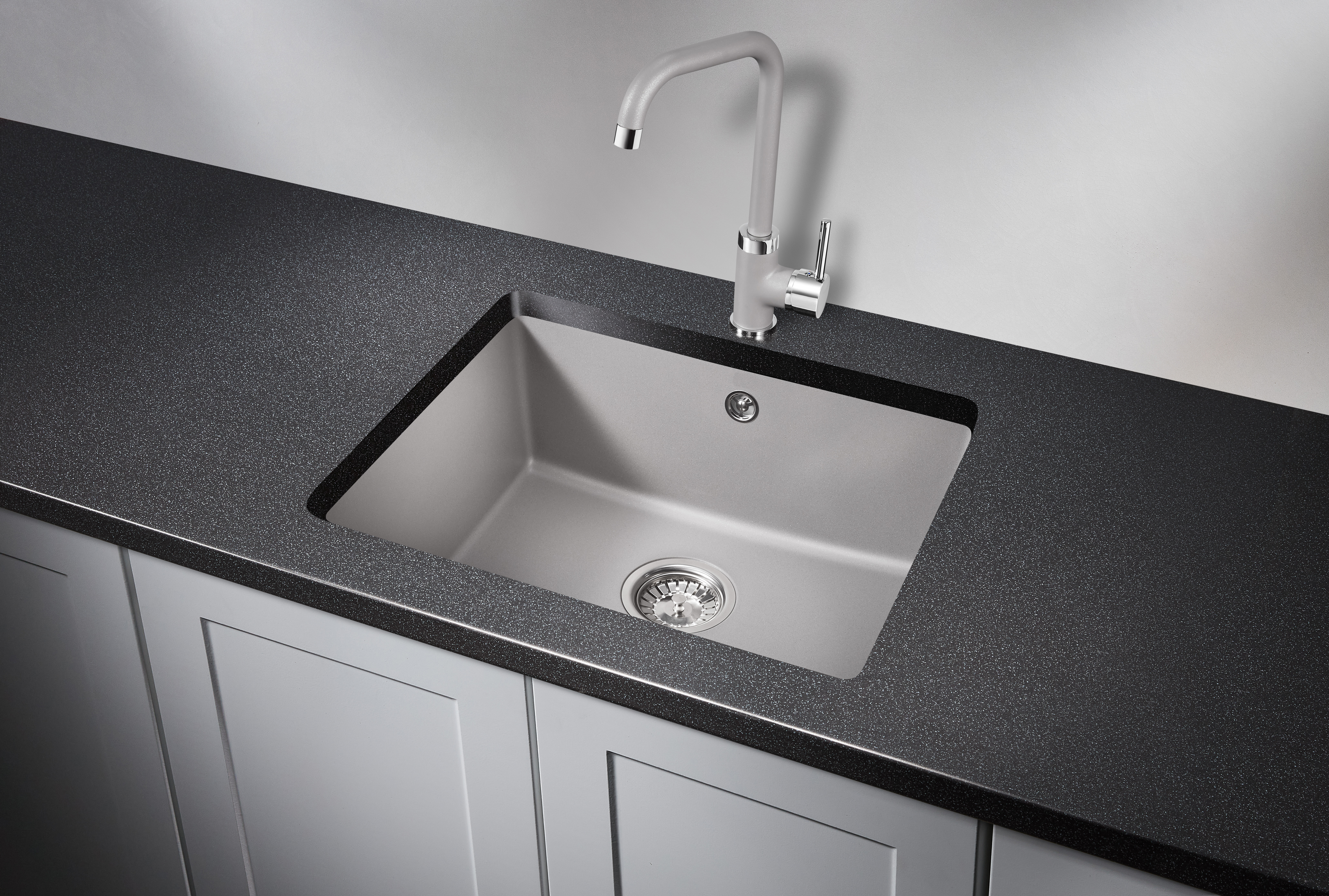 Мойка для кухни Granula 5551 алюминиум, 55,5х46 см, квадратная